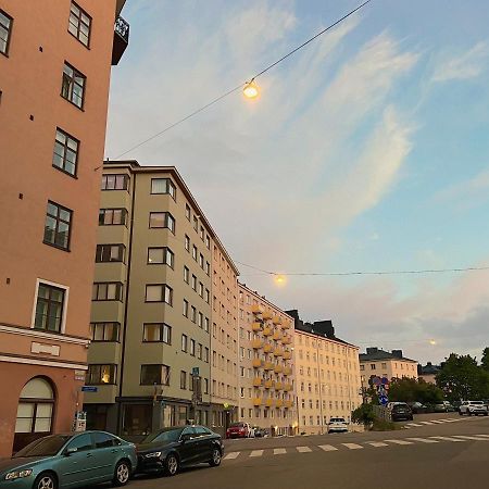 Urban Penthouse Next To Metro With City Views Helsinki Esterno foto