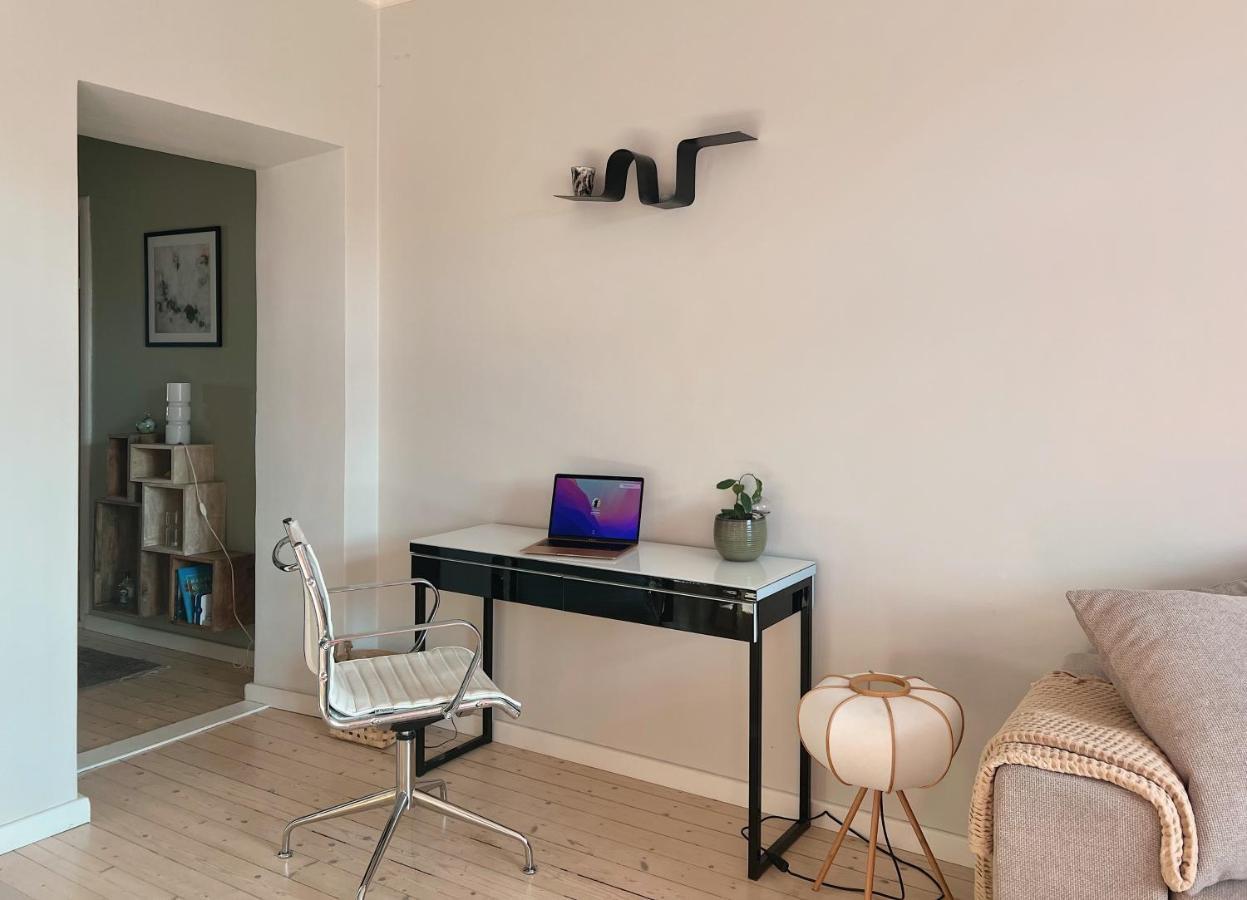 Urban Penthouse Next To Metro With City Views Helsinki Esterno foto